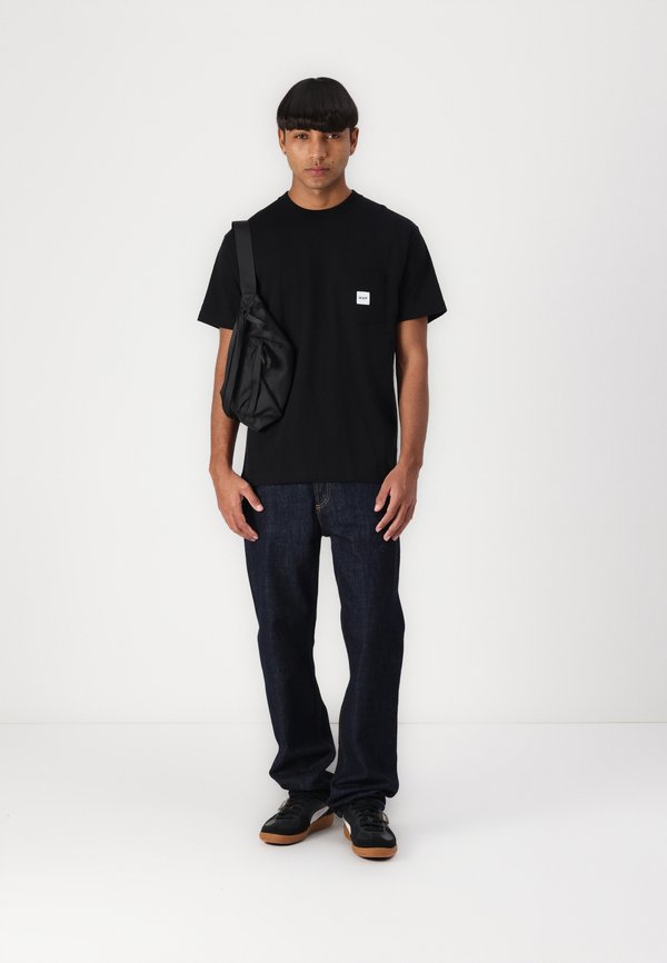 BOX LOGO POCKET TEE UNISEX - Basic T-shirt3