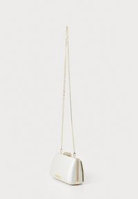 Steve Madden BSWEETS - Alkalmi kézitáska - ivory