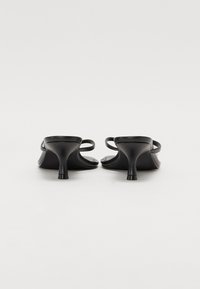 Madden Girl CHARLENE - Slip-ins med hög sula - black paris
