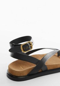 Mango Infradito - black