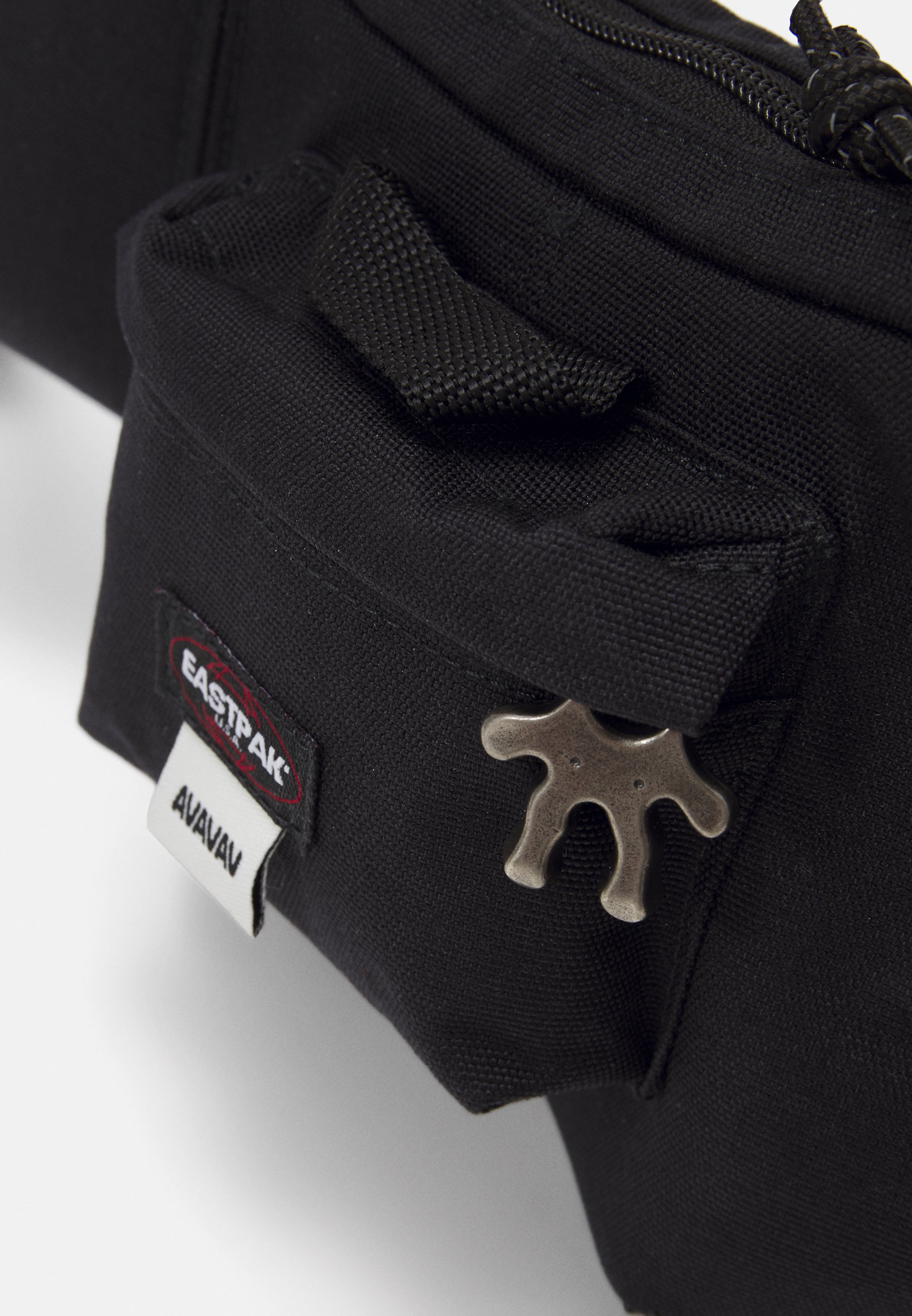 楽天市場】AVAVAV x EASTPAK アヴァヴァヴ イーストパック