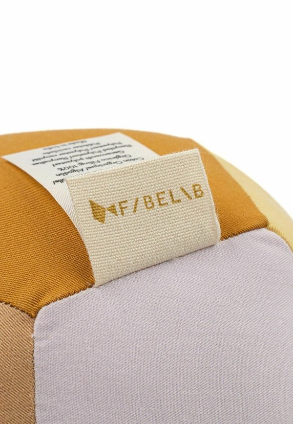 Outdoorspielzeug – caramel