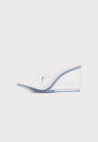 Επιλέχθηκε, clear grey