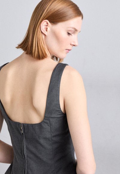 REMAIN SUITING - Top - tornado