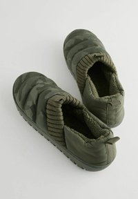 Next REGULAR FIT zielony