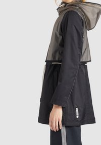 khujo Parka - black