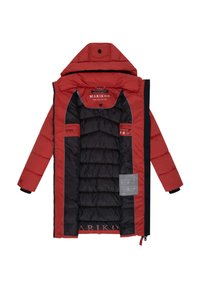 Röd vinterjacka med huva, öppen för att avslöja svart vadderad foder, inre fickor och varumärkesetikett "MARIKOO" inuti kragen.