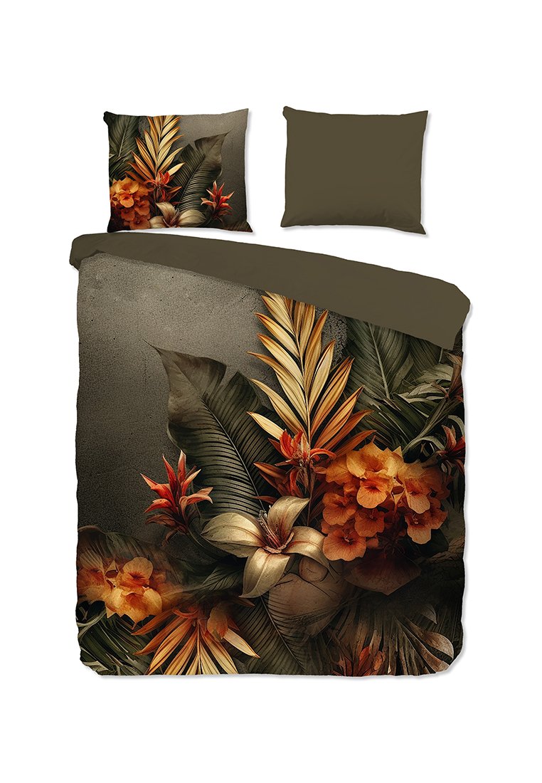 Blumiges Bettwäsche-Set mit einem dunklen Hintergrund, orangefarbenen und gelben Blumen, grünen Blättern und einem einfarbigen olivgrünen oberen Bereich. Zwei passende Kissenbezüge.