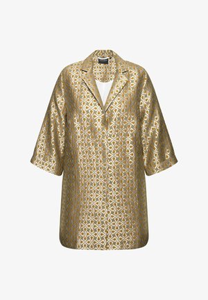 Gouden patroonjas met een ontspannen pasvorm, voorzien van een sjawlkragen, driekwartmouwen en een geometrisch ontwerp in metallic tinten.