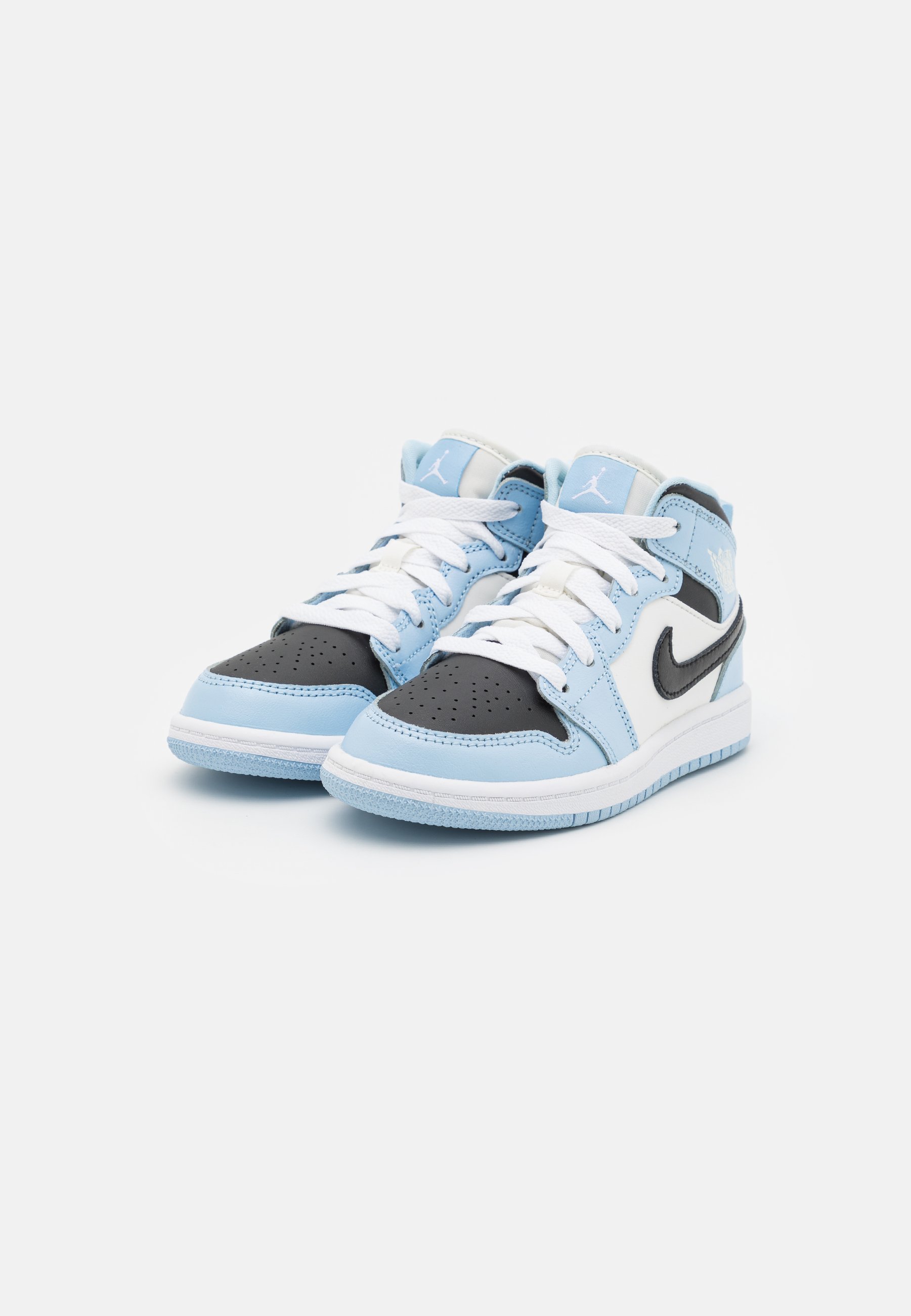 air jordan mid bleu clair