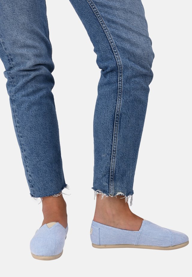 CLASSIC COMBI - Scarpe senza lacci - light blue