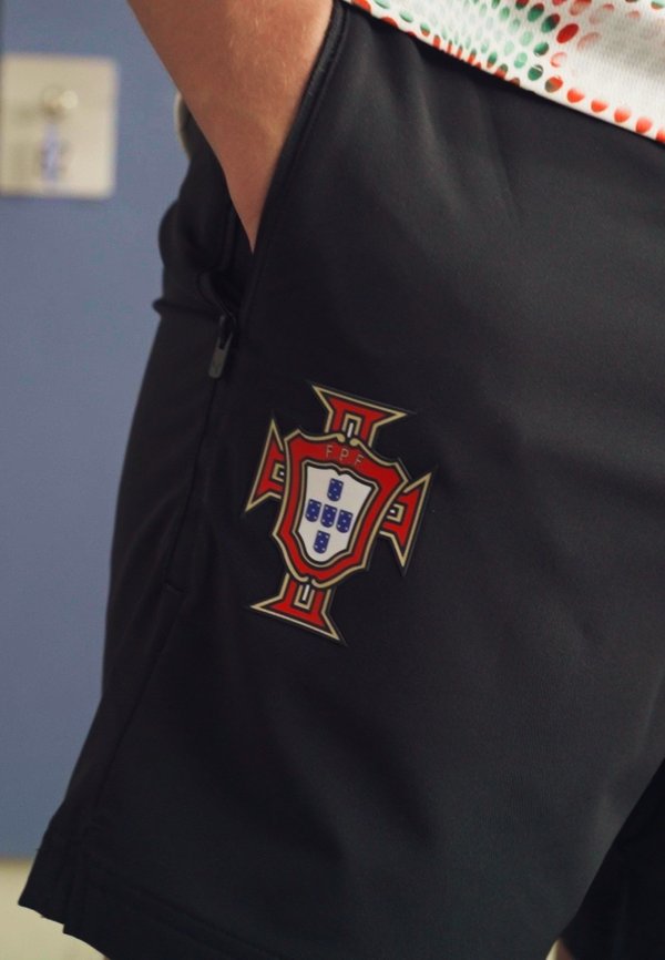 PORTUGAL PUMATECH - Sports shorts2