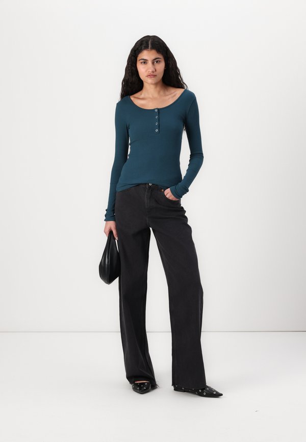 PCKITTE - Long sleeved top - reflecting pond2