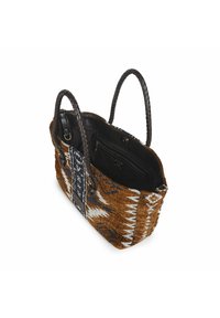 Woven fabric Tragetasche mit dunkelbraunen Ledergriffen, die ein kompliziertes braun-blaues Muster aufweist. Offenes Oberteil mit Innentaschen.