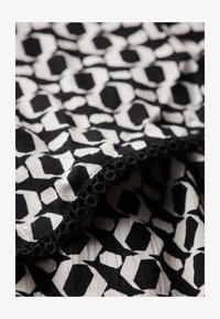 Unausgewählt, ronnie geo