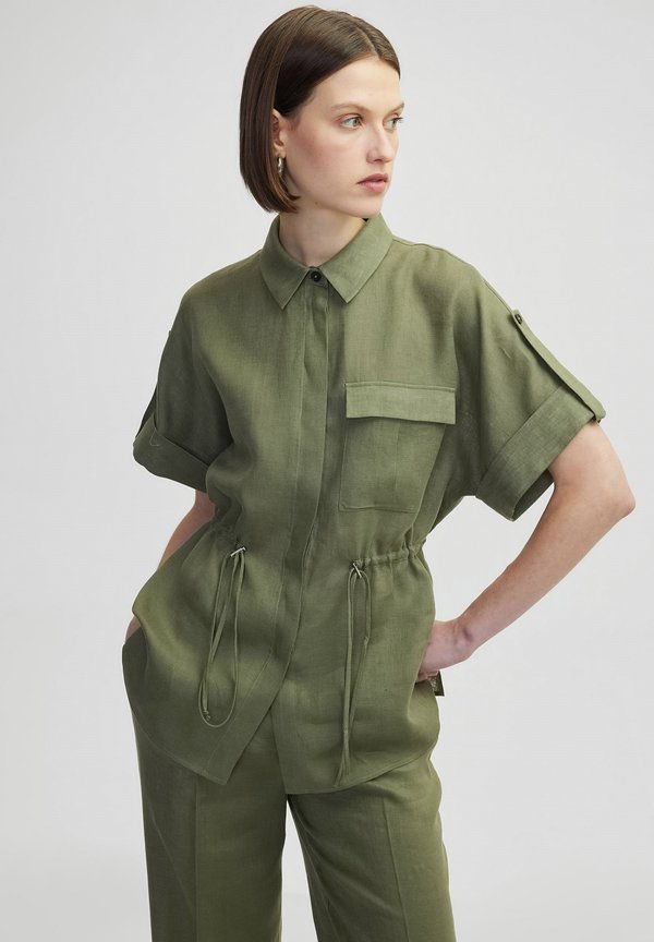 ADJUSTABLE WAIST - Hemdbluse