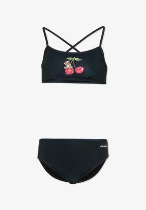 Zwart tweedelig badpak met gekruiste bandjes, met een teddybeer op kersen bovenaan en een wit logo rechtsonder.