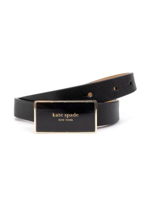 Ceinture en cuir noir texturé avec boucle rectangulaire noire et dorée gravée du texte "kate spade New York".