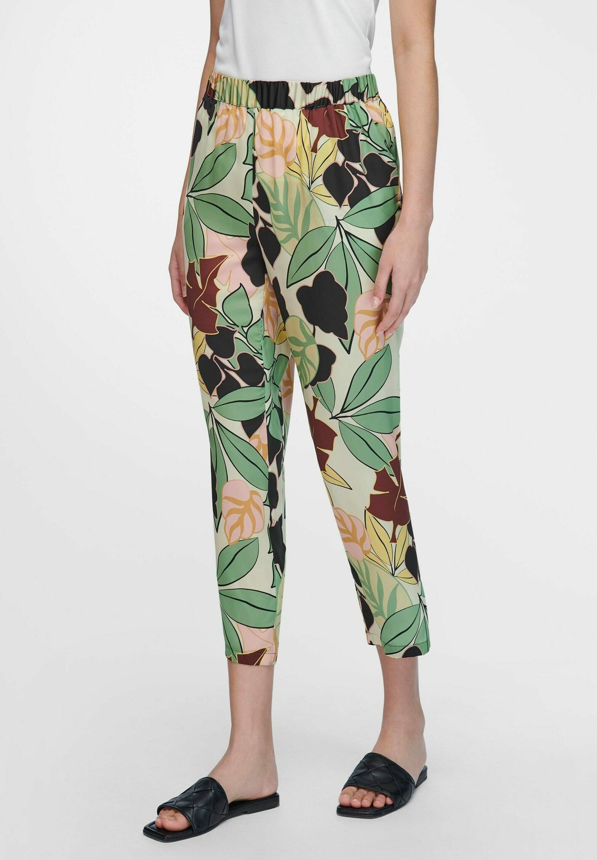 menta piperita Essere soddisfatto Perforazione lay pantaloni Persuasione  Camera da letto Cenno