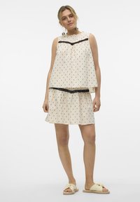 Vero Moda VMLULU DOBBY DETAIL  - Topper - oatmeal/black