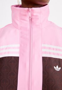 adidas Originals Nyári dzseki - true pink