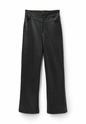 Schwarze Leder-weitbeinige Hosen mit glatter Textur, ausgestattet mit einem Taillenbund und zwei vorderen Taschen. Einfaches Design ohne Muster oder Verzierungen.