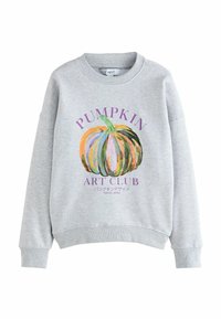 Felpa grigia chiara con un'illustrazione colorata di una zucca e il testo viola che recita "PUMPKIN ART CLUB" con caratteri giapponesi e "TOKYO JAPAN".
