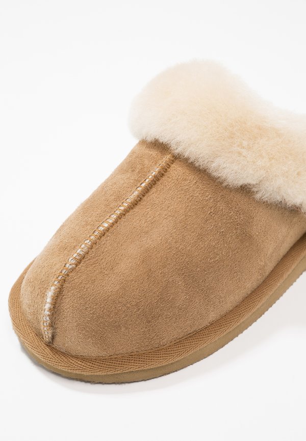 JESSICA - Slippers - chestnut3