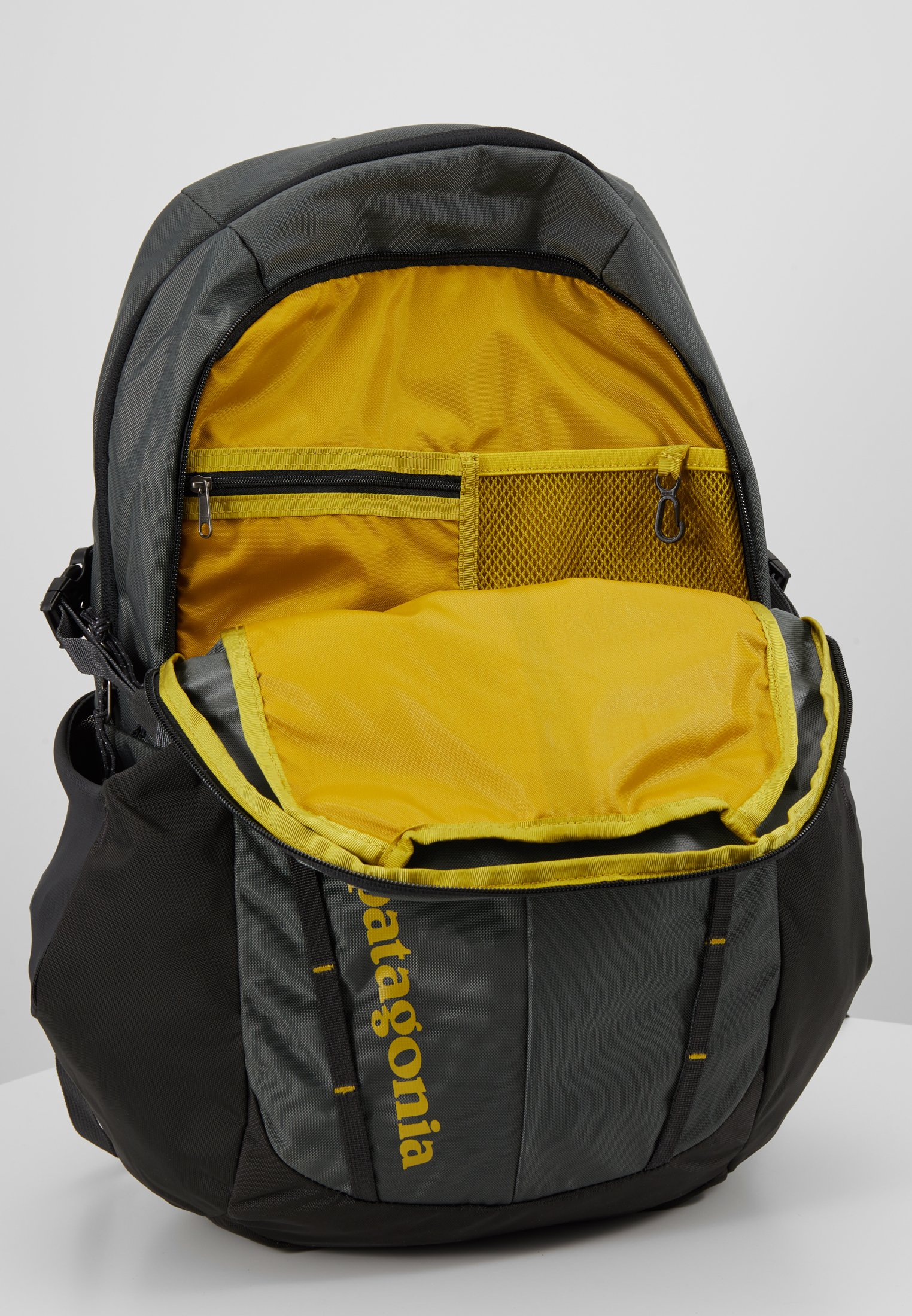 Patagonia REFUGIO PACK 28L Ryggsekk forge greygreen Patagonia REFUGIO PACK 28L Ryggsekk forge greygreen