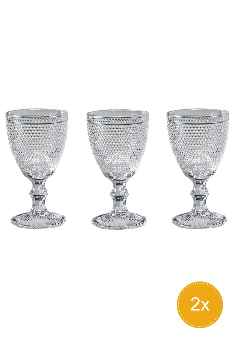Conjunto de tres copas de cristal transparente con patrones de diamante texturizados, bases redondas y un diseño con tallo. Ideal para bebidas o uso decorativo.