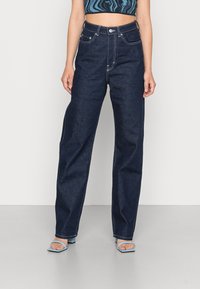 Weekday ROWE EXTRA HIGH - Calças de ganga de perna direita - blue