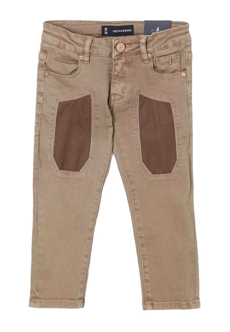 Jeans beige con macchie marroni sulla parte anteriore. Dispone di cinque tasche, cuciture a punto e una vita standard con chiusura a bottone.