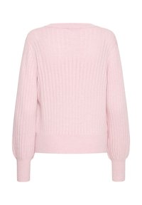 Pull en tricot rose avec texture en côtes, encolure ronde et manches bouffantes. Longueur courte avec une taille ajustée. Coutures renforcées.
