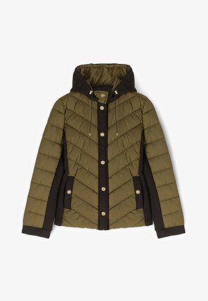 Olivengrøn og sort polstret jakke med hætte, trykknaplukning foran og sidelommer, med diagonale quiltede syninger.