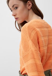 QS MOTIEF - Maglione - mango