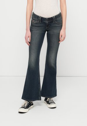 TREND DROP REDONDO - Flared Jeans - dark.blue denim