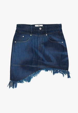 Mørkeblå denim mininederdel med asymmetrisk frynset kant, foran knap, lynlås og femlomme-design fra Lee mærket.