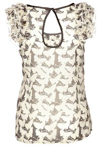 Przezroczysta bluzka z nadrukiem motyli w kolorze kremowym na szarym tle. Posiada falbaniaste rękawy oraz otwarcie w kształcie łezki z tyłu.