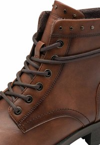 Tamaris Bottines de cowboy / motard - cognac