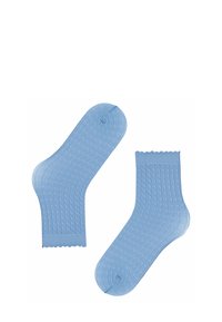 Jasnoniebieskie skarpetki bawełniane z fakturowanym wzorem, falbaniastym krawędzią u góry i zaokrąglonym noskiem. Para wyeksponowana obok siebie.