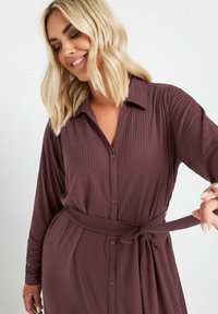 Yours Clothing Maxiklänning - purple