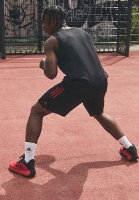 adidas Performance 3 STRIPES SHORT - Sporta šorti - black/better scarlet