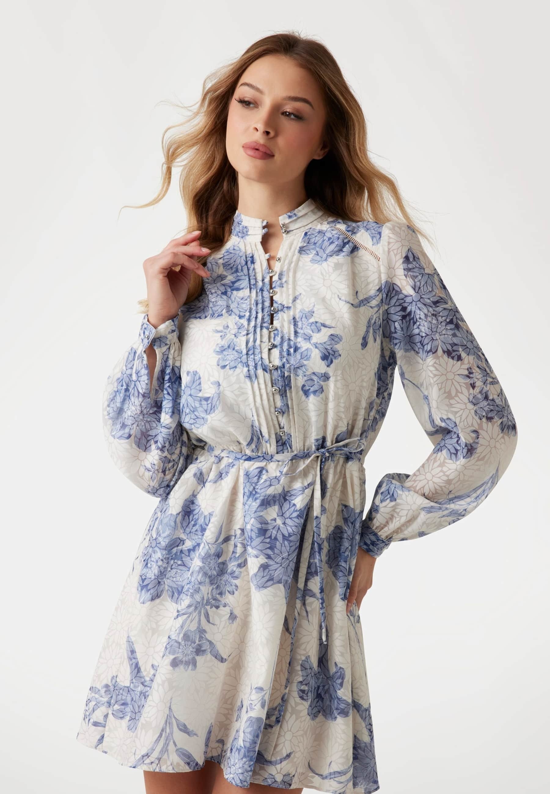 Vestido Guess Floral Fit And Flare Para Mujer Estampado Floral, Elegante