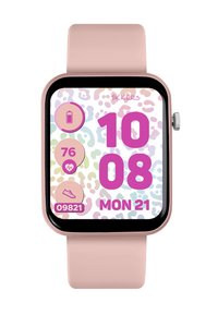 Montre intelligente avec bracelet rose affichant l'heure 10h08, la date lun. 21, la fréquence cardiaque 76 bpm, 9 821 pas et une icône de batterie sur un fond texturé.