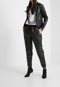 True Religion Triko s potiskem - white