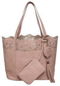 Sac fourre-tout en similicuir rose clair avec un bord supérieur festonné et découpé au laser, accompagné d'une mini pochette assortie et d'un accent de pompon.