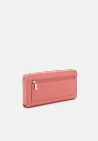 Guess LAUREL LARGE ZIP AROUND - Carteira - coral