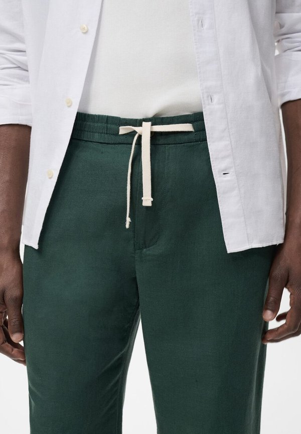 ROMELINO - Trousers - dunkelgrün3