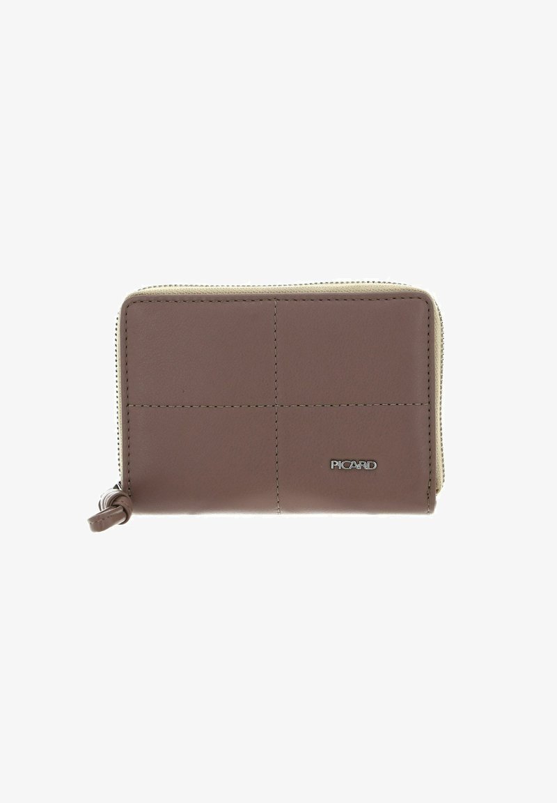 Portefeuille en cuir marron avec une surface texturée, présentant des coutures verticales et une fermeture éclair. Logo affiché à l'avant.