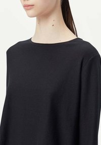 GOBI Cashmere BOATNECK - Stickad tröja - black